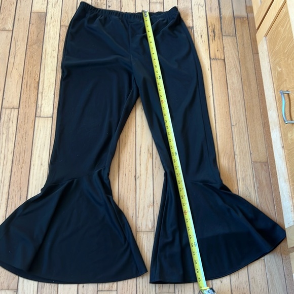 SLINKY 🖤 brand wide bottom leg leggins - Picture 1 of 6